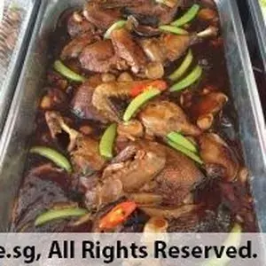 香菇甜豆焖鸭 Braised Duck w/Mushroom