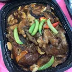 海参香菇焖鸭 Braised Duck w/Sea Cucumber & Mushroom