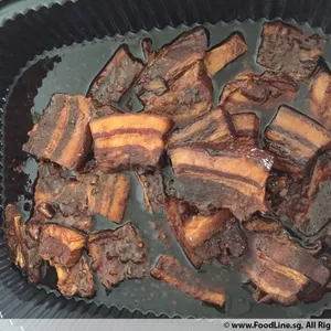 扣肉馒头 Braise Pork w/ Bun