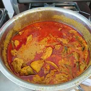 Curry Chicken with Potatoes