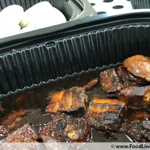 扣肉馒头 Braise Pork w/ Bun