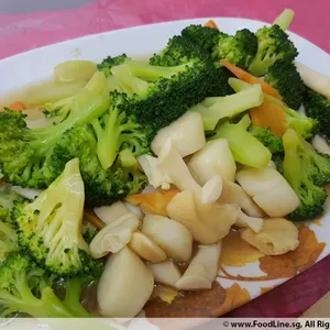 Abalone Slices w/ Vegetables<br>