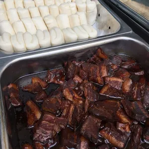 扣肉馒头 Braise Pork w/ Bun