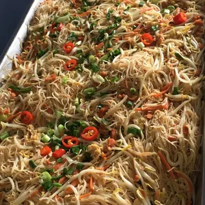 Singapore Style Fried Bee Hoon
