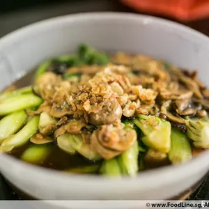 Braised Mushroom with Shanghai Green 蚝油香菇上海青