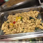 Signature red curry chicken with baby potatoes 招牌咖喱鸡，土豆