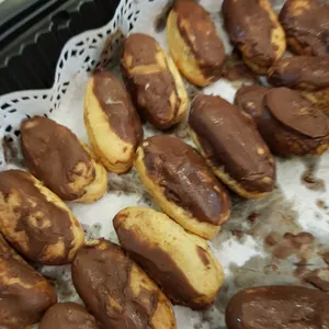 Mini Chocolate Eclair