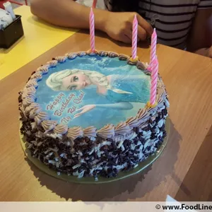 1x FROZEN PRINCESS @$58.9 (Size : 9 Inch (12-18 pax)) (Flavours : Chocolate) (Eggless : No) (Big Candles : 5) (Small Candles : 1)