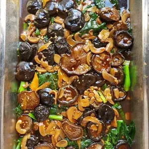 香菇芥兰 Kailan w/Mushrooms