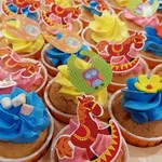 Happy Cupcakes