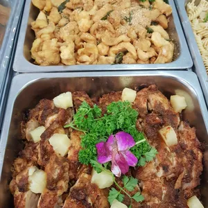 Hawaiian Chicken topped with Grilled Caramelised Pineapple