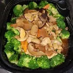 三菇西兰花 Broccoli w/ Assorted Mushroom