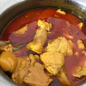 招牌咖喱鸡 Signature Curry Chicken