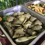 班兰鸡 Pandan Chicken