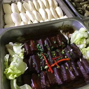 扣肉包 Chinese Bun w/ Stewed Pork