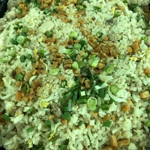 Salted Fish and Chicken Cube Fried Rice 鸡肉咸鱼炒饭