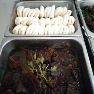 扣肉馒头 Braise Pork w/ Bun