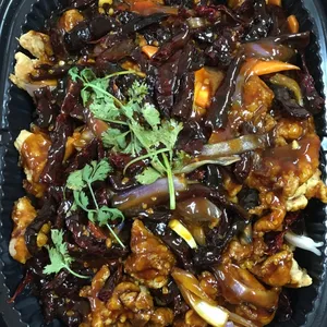 宫保鸡丁 Chicken w/Dried Chilli