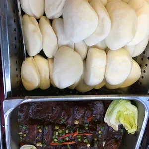 扣肉包 Chinese Bun w/ Stewed Pork