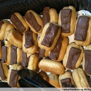Mini Chocolate Éclair 朱古力泡芙