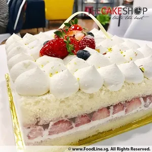 1x Strawberry Shortcake @$45.9 (Size: 7 Inch (7-10 pax)) (Big Candles : 2) (Small Candles : 7)