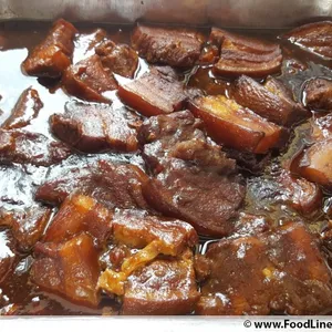 Braised Pork w/ Bun • 扣肉包(Chef's Recommended)