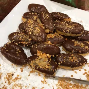 Chocolate Eclair