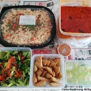 Mini Joyous Set C - Garlic Fried Rice, Curry Chicken, ...