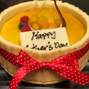 1x Mango Fantasy @$35.9 (Size : 7 Inch (7-10 pax)) (Big Candles : 1) (Small Candles : 1)