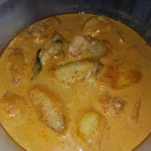 Famous Curry Chicken with Potatoes