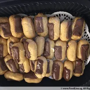 Mini Chocolate Eclair
