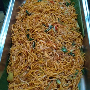 Mee Goreng * (Spicy)