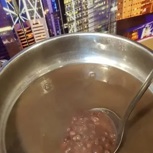 Hot Red Bean Soup *