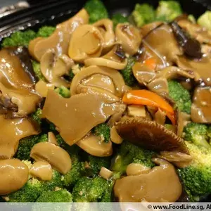 三菇西兰花 Broccoli w/ Assorted Mushroom