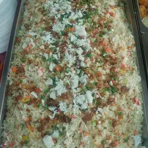 蟹肉咸鱼炒饭 Fried Rice w/ Crabmeat & Salted Fish
