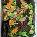 Broccoli w/ Mushroom • 双菇兰花(Chef's Recommended)