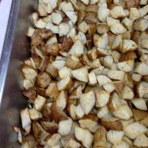 Oven Roasted Potatoes with Herbs *