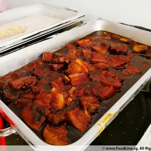 Braised Pork w/ Bun • 扣肉包(Chef's Recommended)