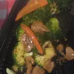 香菇西兰花 Sauteed Broccoli w/ Mushroom
