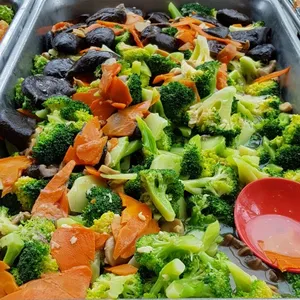 Broccoli w/ Mushroom • 双菇兰花(Chef's Recommended)