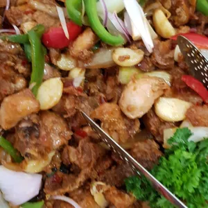 三杯鸡 Chicken In Special Dark Sauce