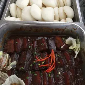 扣肉包 Chinese Bun w/ Stewed Pork