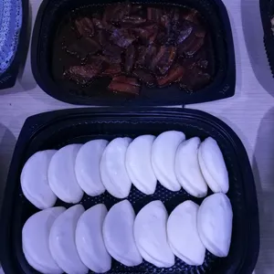 扣肉馒头 Braise Pork w/ Bun