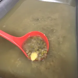 白果绿豆汤 Green bean soup w/ ginko nuts