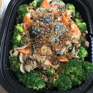 Broccoli with Mixed Mushroom