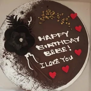 1x Signature Choc Etoile @$32 (Weight: 16cm) (Qty of Big Candles: 2) (Qty of Small Candles: 8)