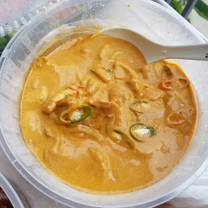 Authentic Curry Chicken with Potatoes