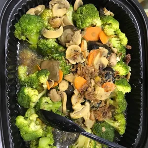 Broccoli with Mixed Mushroom