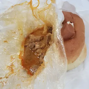 1x Golden Pillow Curry Chicken Bun @$14.8