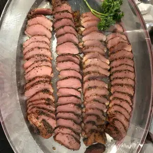 黑椒烟鸭 Smoke Duck w/ Black Pepper